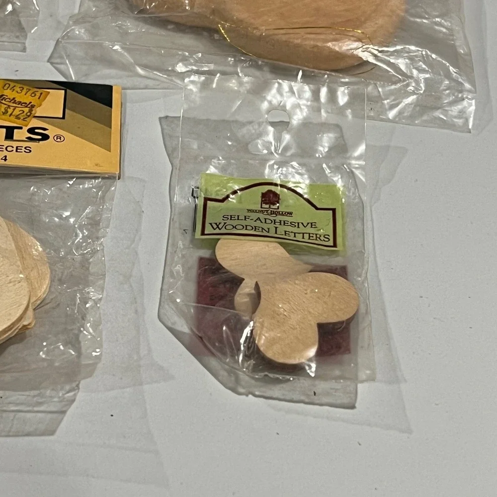 WOODLETS UJ WANG'S Wooden Hearts Craft Pieces Lot of‎ 3 New Sealed